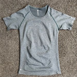 Senita sporty seamless tee